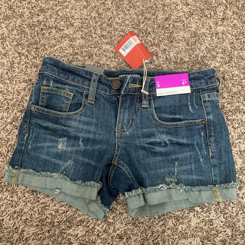 BRAND NEW! Mossimo midi shorts